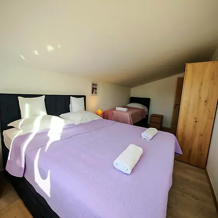 Appartement Orhideja *