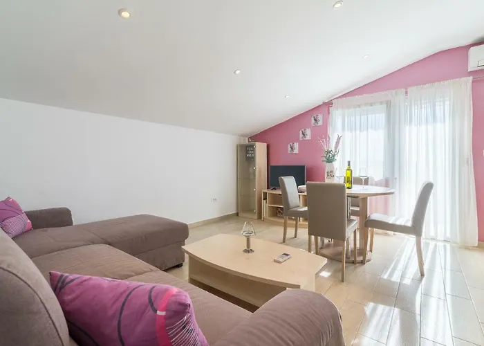 Orhideja Apartman Zára